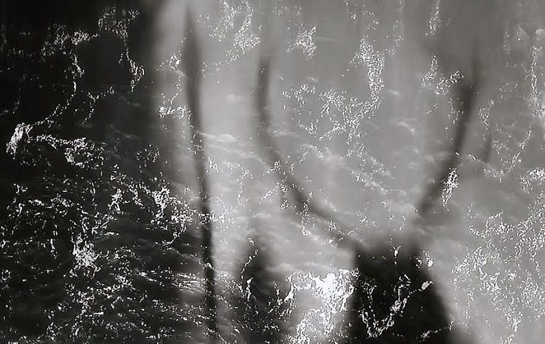 de wyrd schaduw van een wereld un-seen